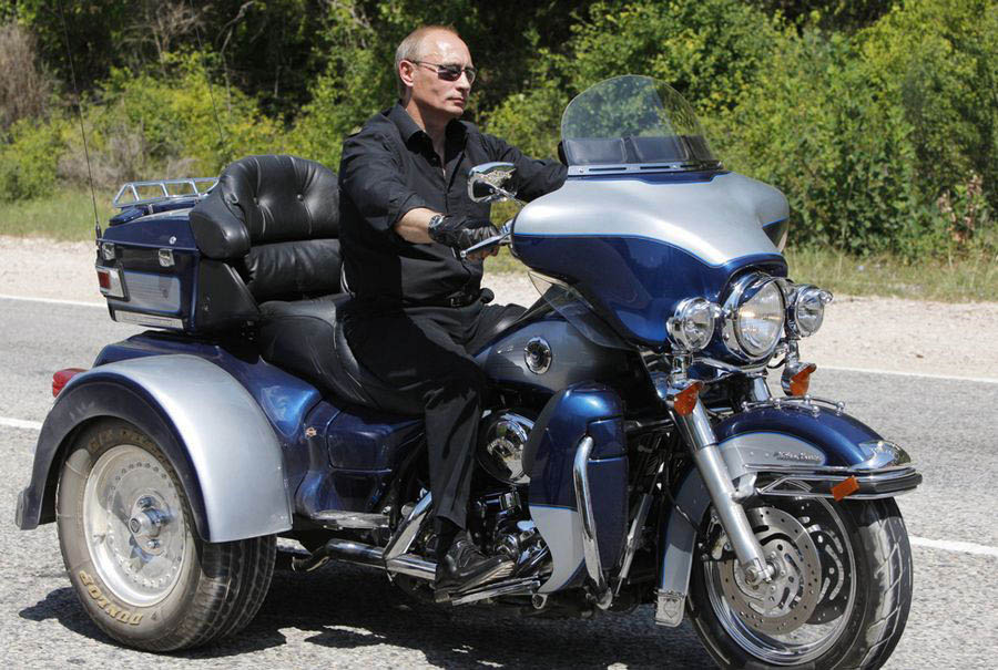Фотосессия: Владимир Путин, мастер на все руки! (17)
