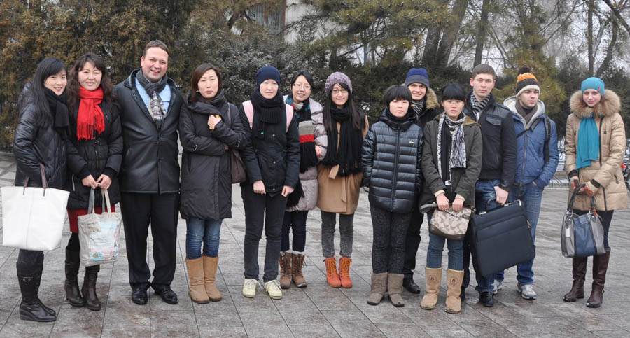 Китайская и российская молодежь вместе отметили Праздник Весны в Посольстве РФ