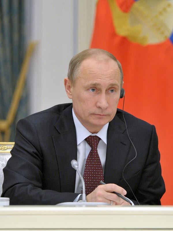 Путин обсудит с министрами финансов "двадцатки" стимулирование роста мировой экономики и восстановление доверия на финансовых рынках