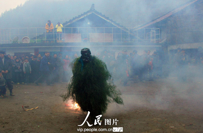 Народность мяо отмечает праздник Манхао (9)