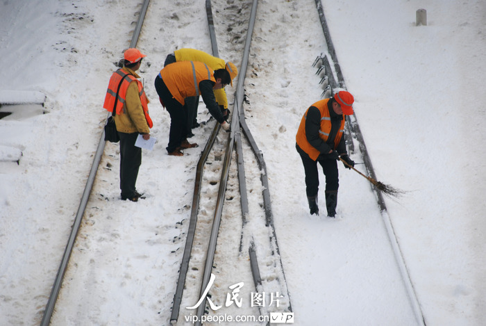 На многие районы Цзянсу обрушился снегопад  (12)