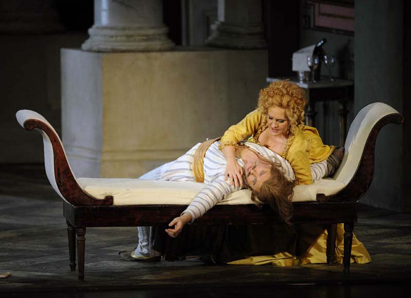 Оперу "Так поступают все женщины" представил в Москве Пермский театр оперы и балета (4)