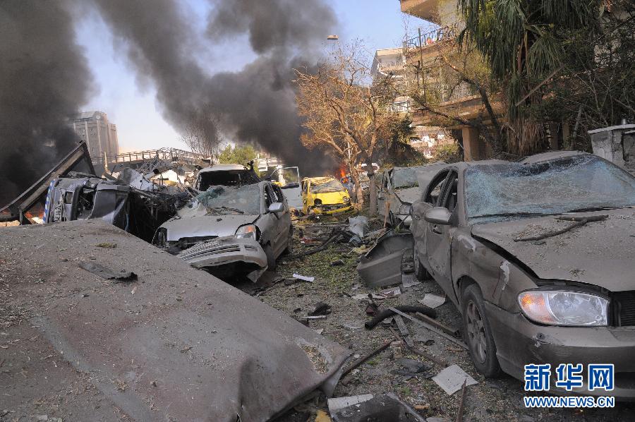 В Дамаске рядом со штаб-квартирой правящей партии "Баас" прогремел сильный взрыв (13)