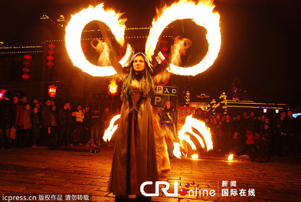 Торжественно отмечен Праздник фонарей по Китаю (2)