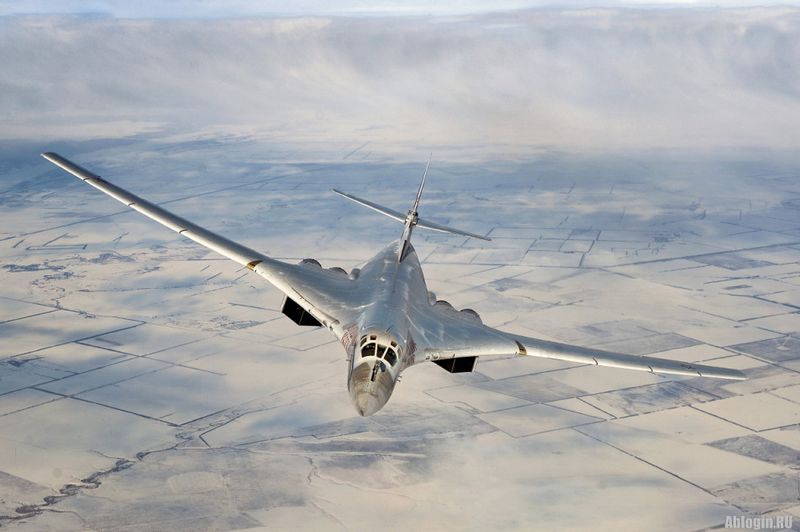 Стратегический бомбардировщик Ту-160 (3)