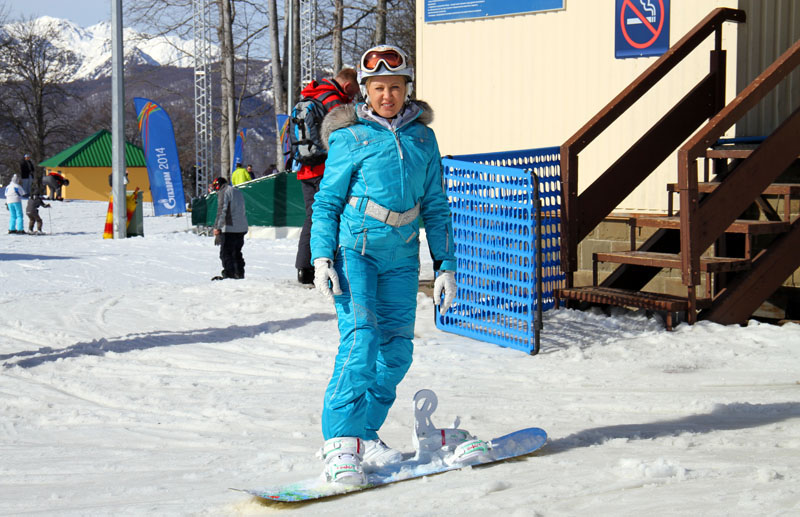 Любители горных лыж наслаждаются активным спортом перед Зимней Олимпиадой в Сочи (3)