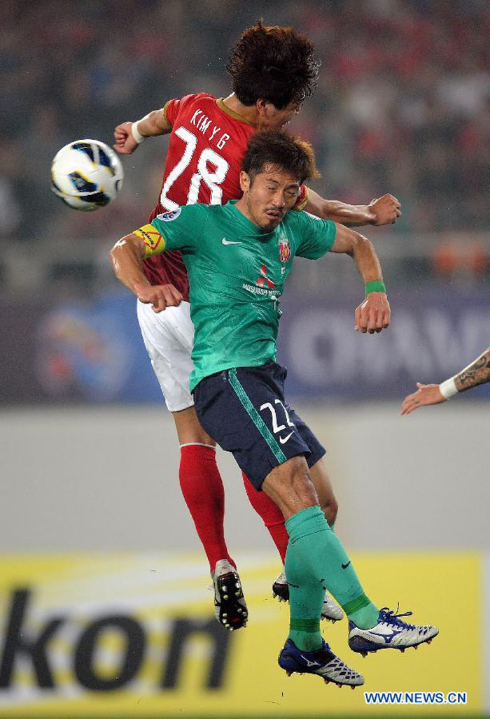 Футболисты "Гуанчжоу Хэнда" одолели японскую "Урава Ред Даймондс" в матче Лиги чемпионов Азиатской конфедерации футбола (4)