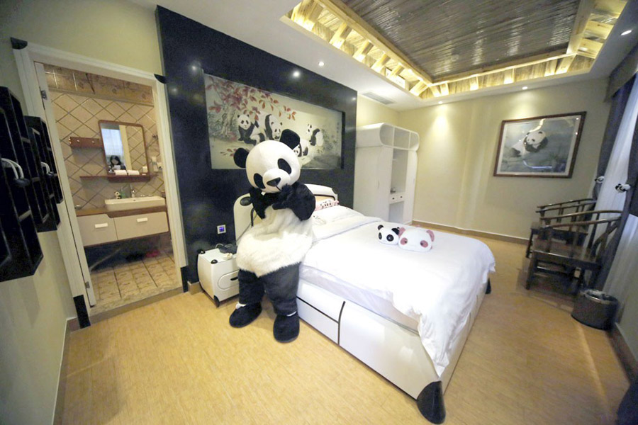 В Сычуани открыта первая в мире гостиница на тему панд (2)