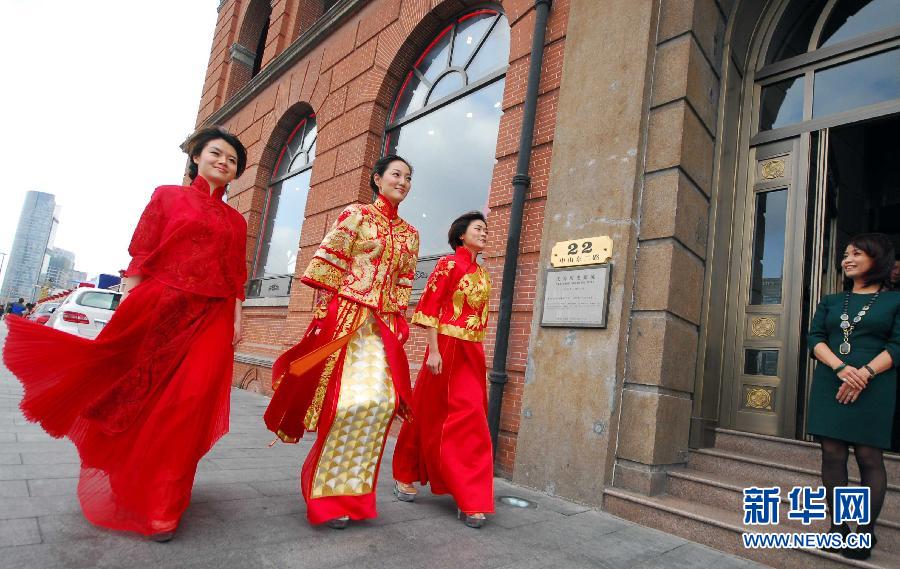 Китайские традиционные свадебные платья дизайнера Го Пэя