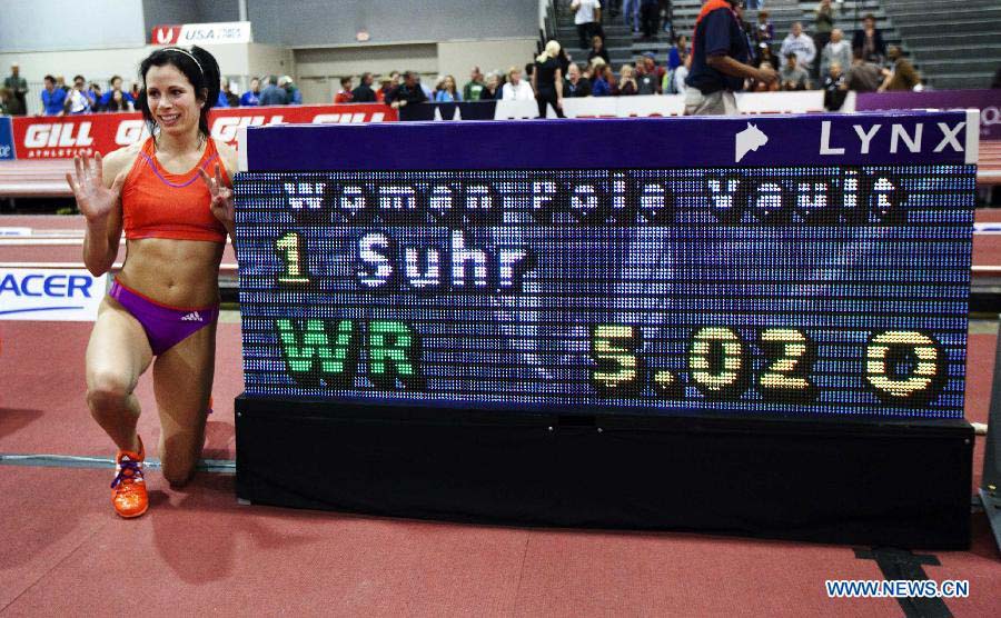 Американская прыгунья побила мировой рекорд россиянки Е. Исинбаевой