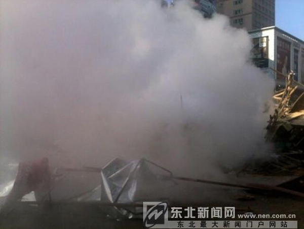 Свыше 20 человек получили ранения в результате взрыва из-за утечки газа на одной из подземных торговых улиц в городе Шэньян (4)