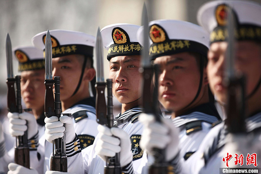 Новые солдаты эскадры "Бэйхай" ВМФ Китая (4)