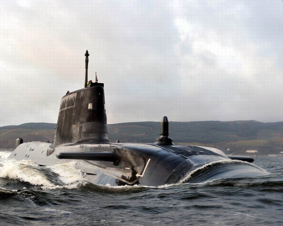 Вторая британская атомная подводная лодка "HMS Ambush" сдана в эксплуатацию  (2)