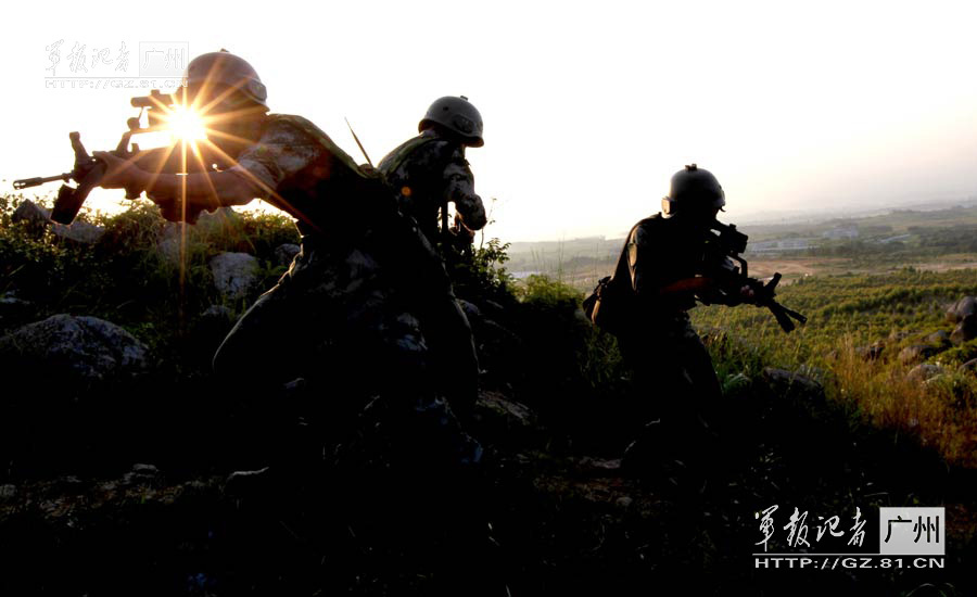 Силуэты китайской армии от военного фотографа Чжэн Сишэна (7)