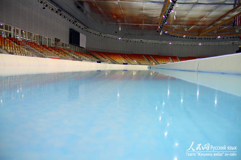 В марте центр примет Чемпионат мира по конькобежному спорту, ледовые дорожки уже готовы.