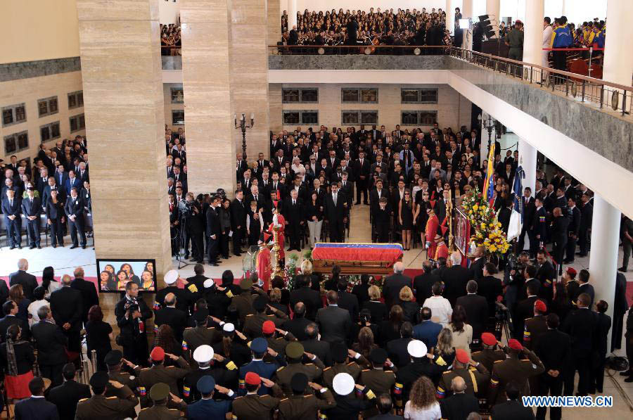 В Венесуэле на государственном уровне состоялась церемония похорон У. Чавеса (6)