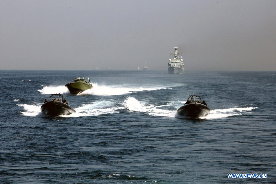 Отряд кораблей ВМС НОАК принял участие в военно-морских учениях "Мир-13" у побережья Пакистана (3)