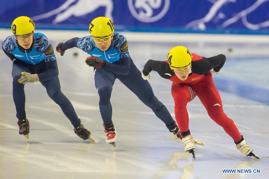 Китаец Лян Вэньхао завоевал золото на чемпионате мира по шорт-треку 2013 года на дистанции 500 м (4)