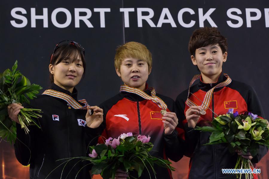 Китаянка Ван Мэн завоевала золото на чемпионате мира по шорт-треку 2013 года на дистанции 500 м (2)