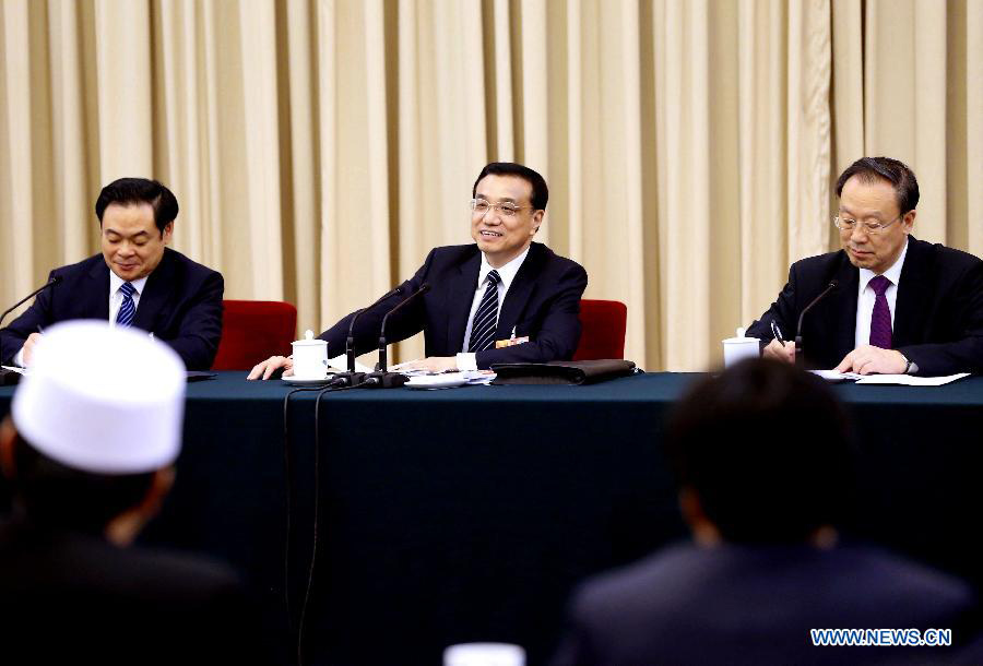 Высшие руководители КНР приняли участие в групповых обсуждениях депутатов ВСНП