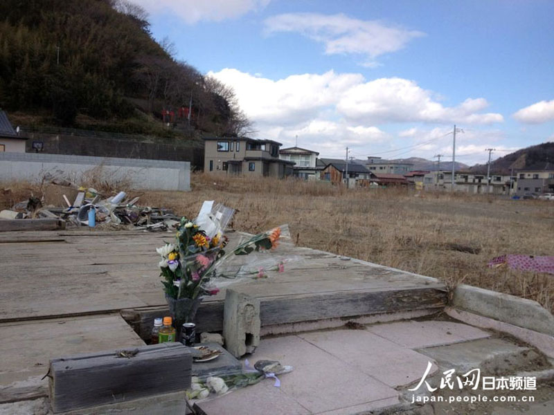 Корреспондент «Жэньминьван» заново проходит город Ишиномаки, наиболее пострадавший от землетрясения (9)