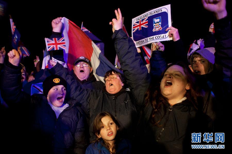 99,8 проц участников референдума проголосовали за сохранение Мальвинскими островами статуса заморской территории Великобритании (2)