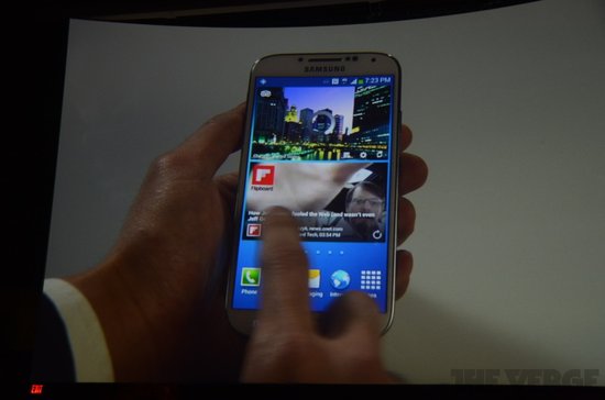 Samsung представила новый смартфон Galaxy S4 (16)