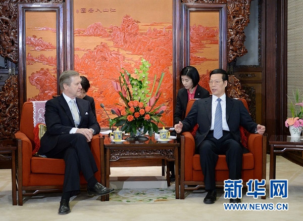 Встреча вице-премьера Госсовета КНР Чжан Гаоли с экс-министром обороны США У. Коэном