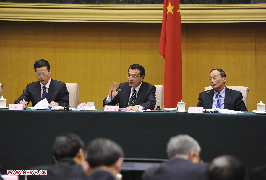 Ли Кэцян заявил о решимости усилить борьбу с коррупцией (3)