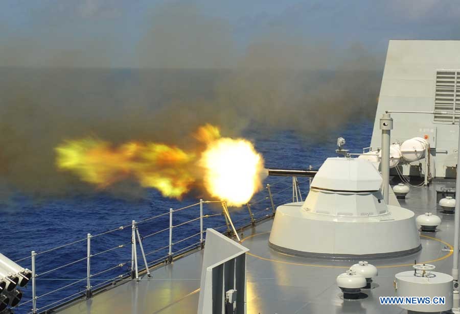 Отряд кораблей ВМС НОАК провел учения с практическими боевыми стрельбами в западной части Тихого океана