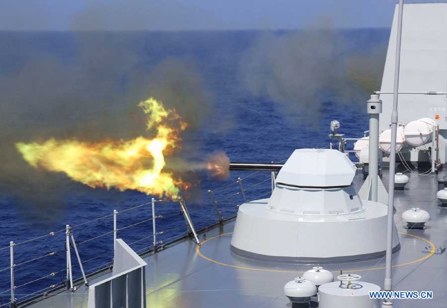 Отряд кораблей ВМС НОАК провел учения с практическими боевыми стрельбами в западной части Тихого океана (2)
