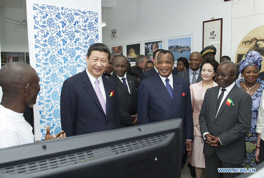 Си Цзиньпин принял участие в церемониях открытия больницы китайско-конголезской дружбы, библиотеки и павильона Китая (2)