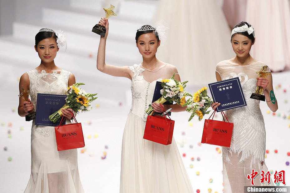 3 победительницы определены в финале 8-го конкурса китайских супермоделей