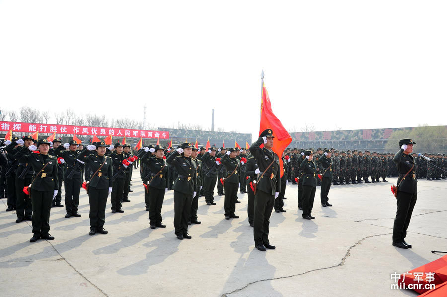 Первый женский отряд особого назначения китайской cухопутной армии (6)