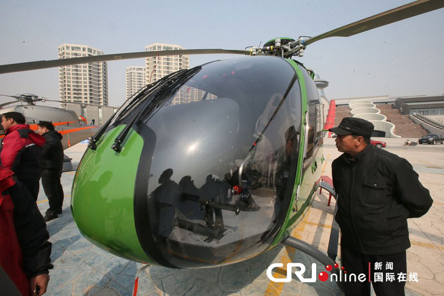 В Пекине официально открылся первый супермакрет самолетов (2)