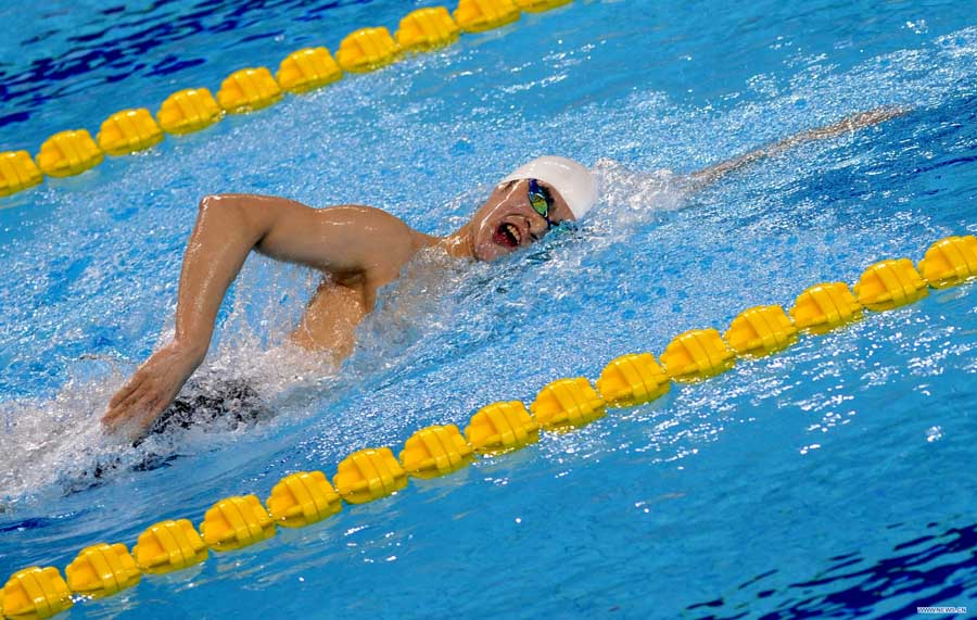 На национальном чемпионате Китая по плаванию Сунь Ян выиграл золотую медаль в заплыве на 800 м вольным стилем (4)