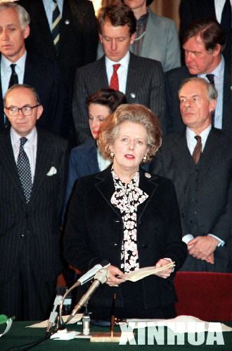 Скончалась бывший премьер-министр Великобритании Маргарет Тэтчер (23)