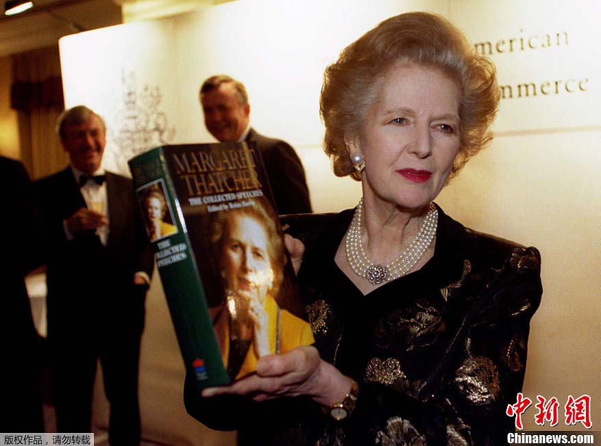 Скончалась бывший премьер-министр Великобритании Маргарет Тэтчер (17)