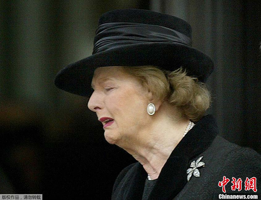 Скончалась бывший премьер-министр Великобритании Маргарет Тэтчер (19)