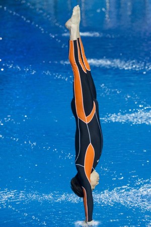 Российский прыгун в воду Дмитрий Саутин принимает участие в китайской телепередаче (10)