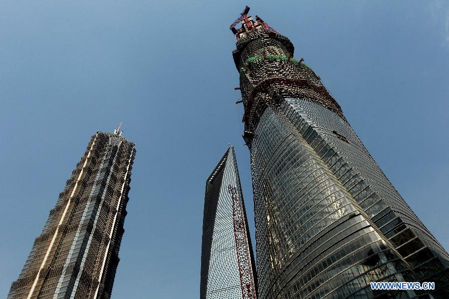 Высота строящегося в Шанхае небоскреба превысила 500 м