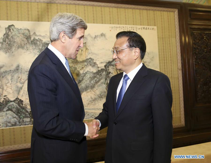 Надлежащее развитие китайско-американских отношений полезно миру -- Ли Кэцян