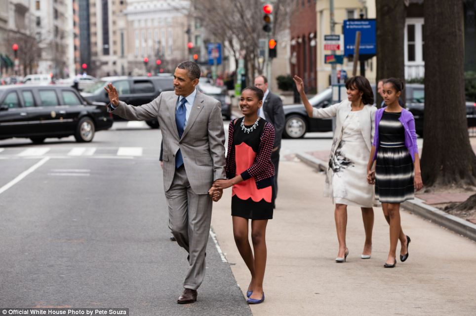 Белый дом опубликовал новые фотографии Обамы и его семьи (2)