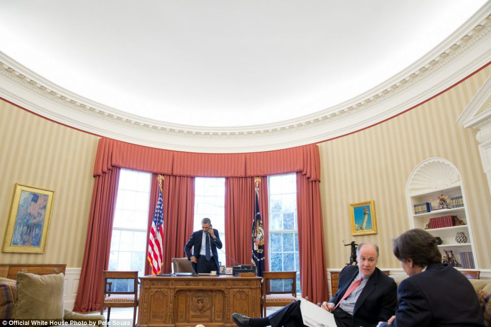 Белый дом опубликовал новые фотографии Обамы и его семьи (10)