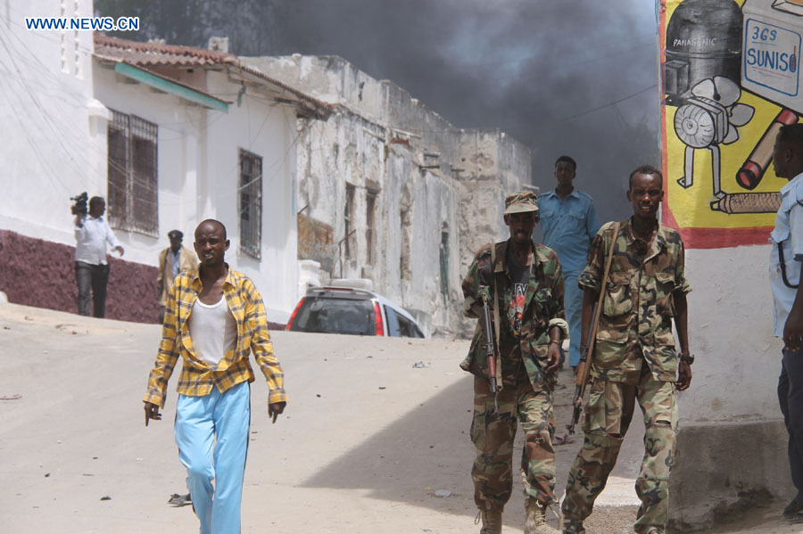 В столице Сомали произошла серия террористических взрывов (3)