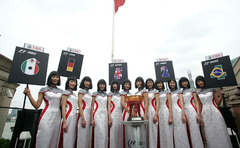 Красавицы с гонок F1 в Китае (9)