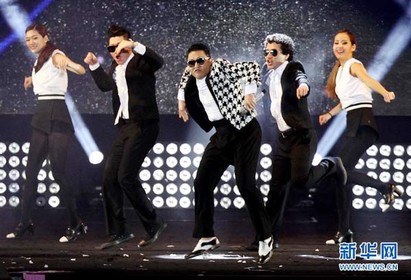 Южнокорейский певец Сай презентовал новое видео "Джентльмен"