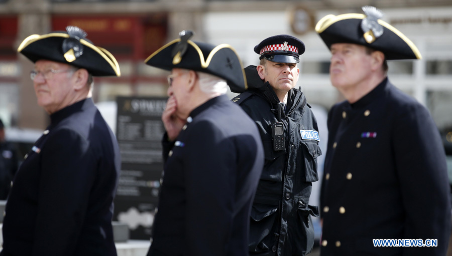 Великобритания усиливает меры безопасности на похоронах М. Тэтчер (2)