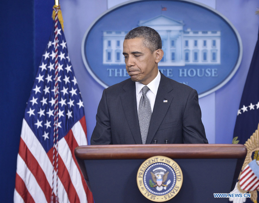 Дело об организации взрывов в Бостоне в США будет расследоваться как "террористический акт" -- Б. Обама (8)