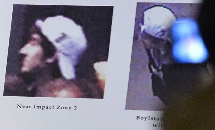 ФБР обнародовало фото и видеозапись подозреваемых во взрывах в Бостоне (6)